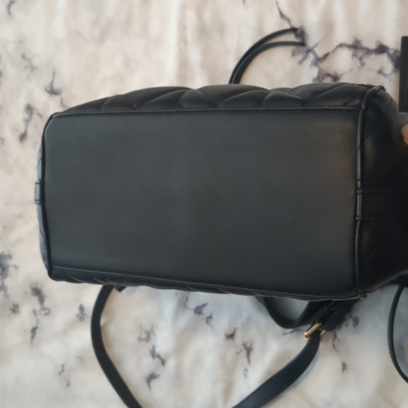 Urban Expressions quilted large shoulder bag - Picture 5 of 10